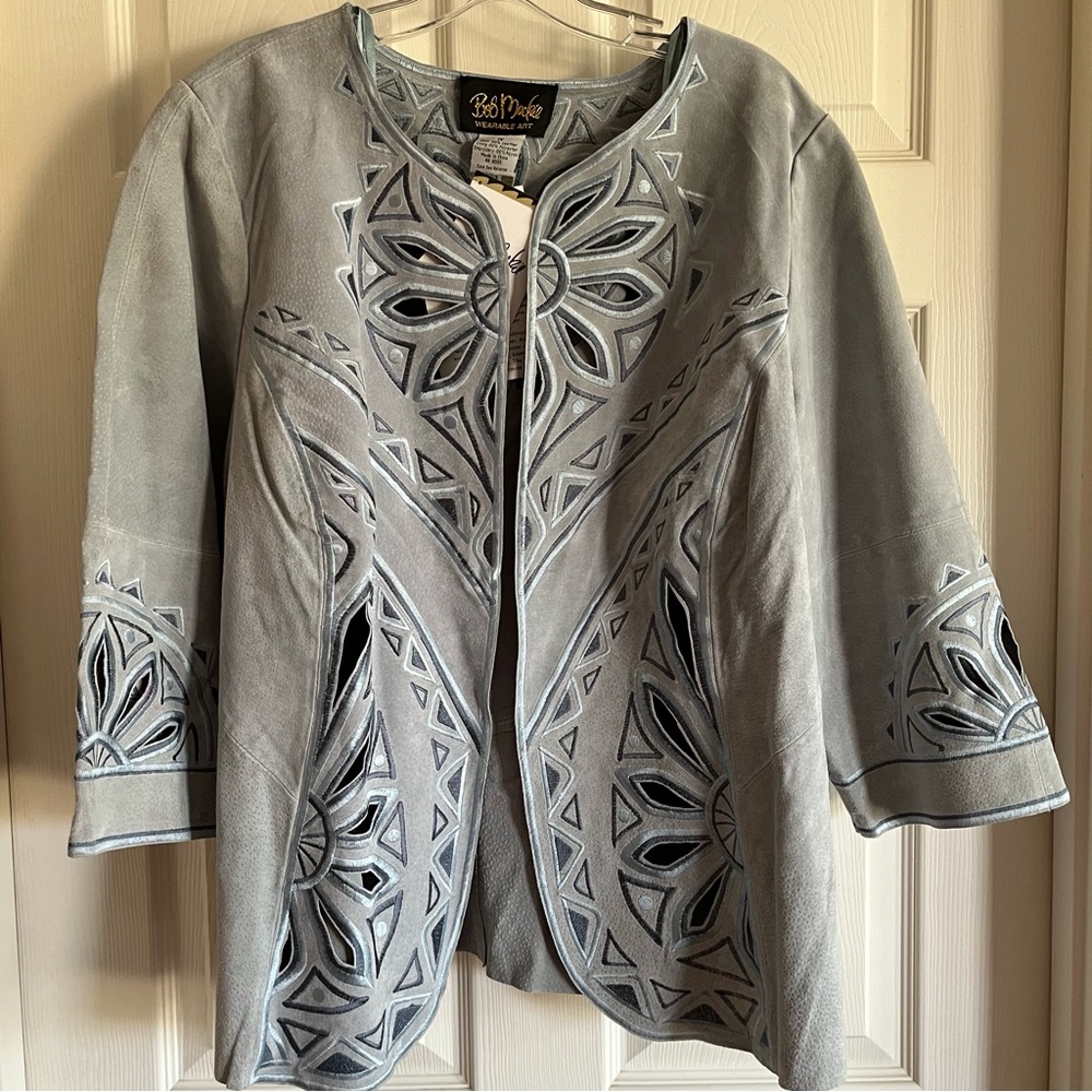 NWT Bob Mackie Wearable Art vintage leather coat with beautiful cut outs. - Picture 9 of 9